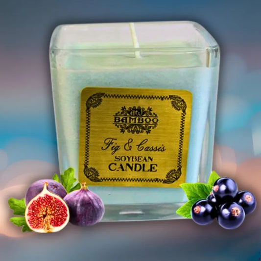 Bougie écologique en cire de soja – avec pot en verre Parfum Figue et Cassis. Parfum doux et chaleureux.
