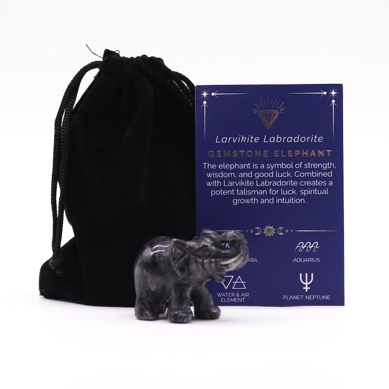 Labradorite sculptée en éléphant , pierre semi précieuse, fournis ave écrin de protection et carte des chakras