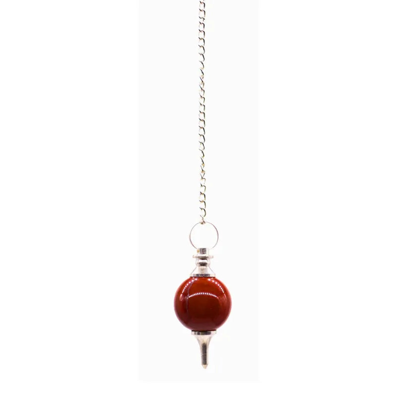 Pendule artisanal en pierre naturelle de jaspe, symbole de stabilité et d'ancrage, avec une chaîne argenté.