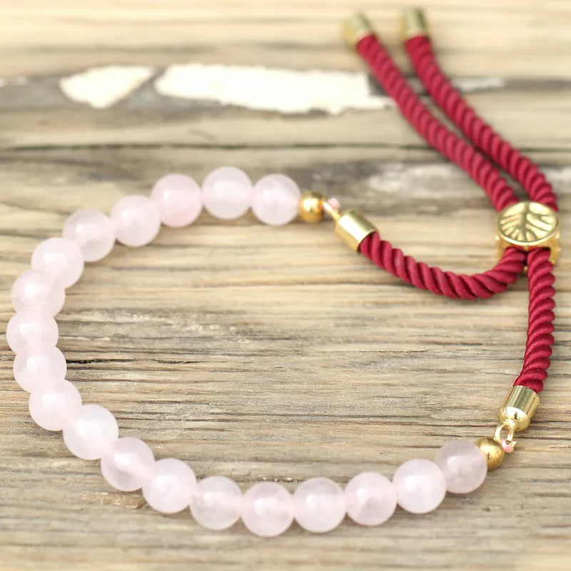 Bracelet Porte-Bonheur et Protection
Pierres Naturelles : Quartz rose, finition dorée