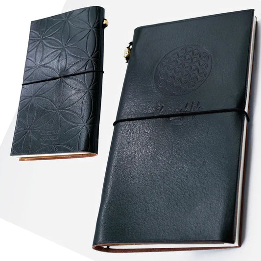 Photo originale : carnet de note en cuir véritable avec motif : " Flower of Life"